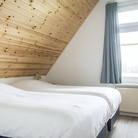 V-61 Klein Axel Ferienhaus *